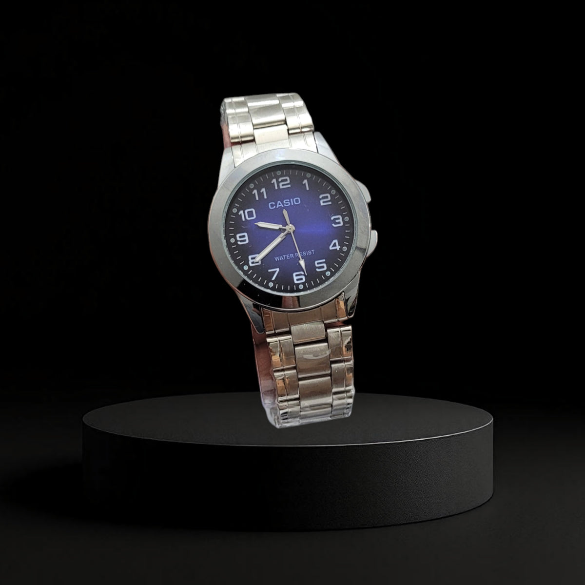 Reloj Casio Casual para Hombre - Acero Plateado y Esfera Azul