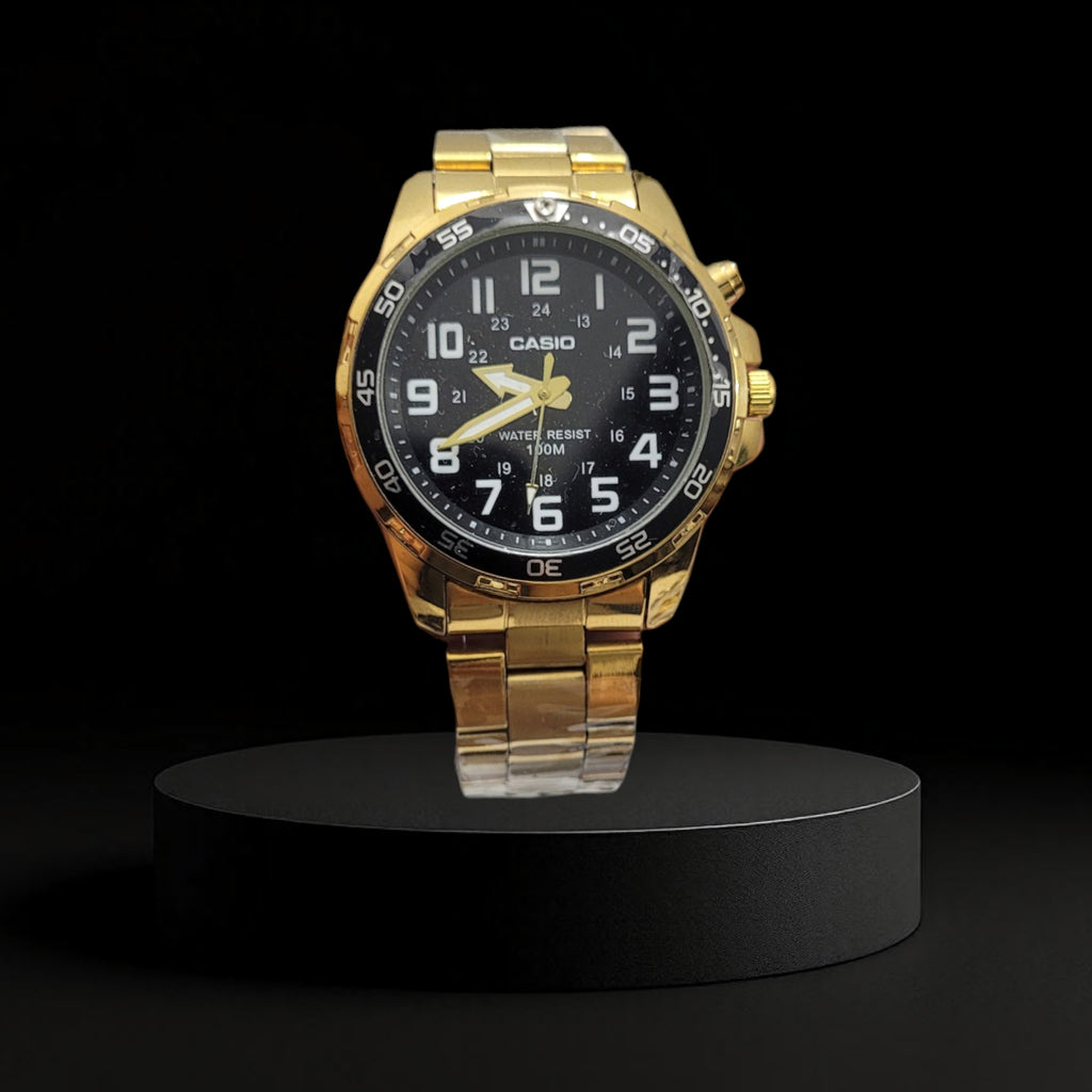 Reloj Casio Deportivo para Hombre - Acero Dorado y Esfera Negra