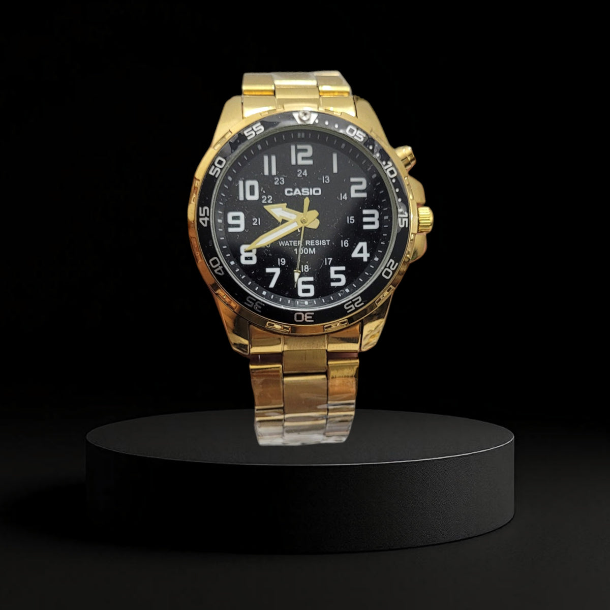 Reloj Casio Deportivo para Hombre - Acero Dorado y Esfera Negra