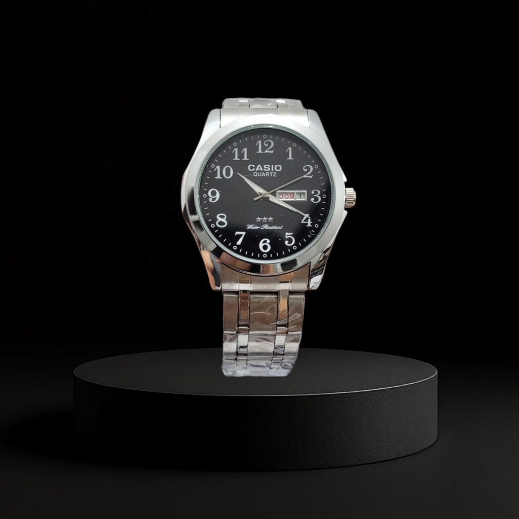 Reloj Casio Clásico para Hombre - Acero Plateado y Esfera Negra