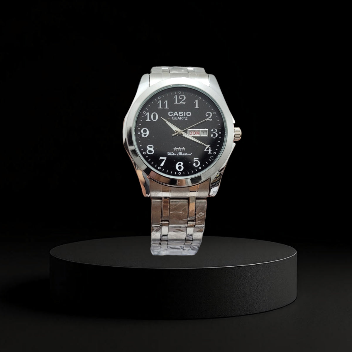 Reloj Casio Clásico para Hombre - Acero Plateado y Esfera Negra