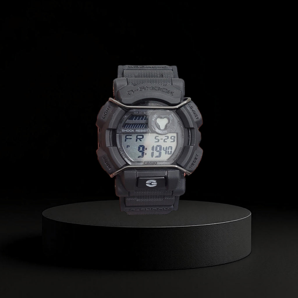 Reloj Casio G-Shock GD-350 Táctico Gris Oscuro y Negro con Protector de Alambre - Estilo Robusto