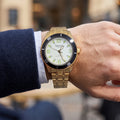 Reloj Salco Quartz Dorado con Bisel Negro para Hombre