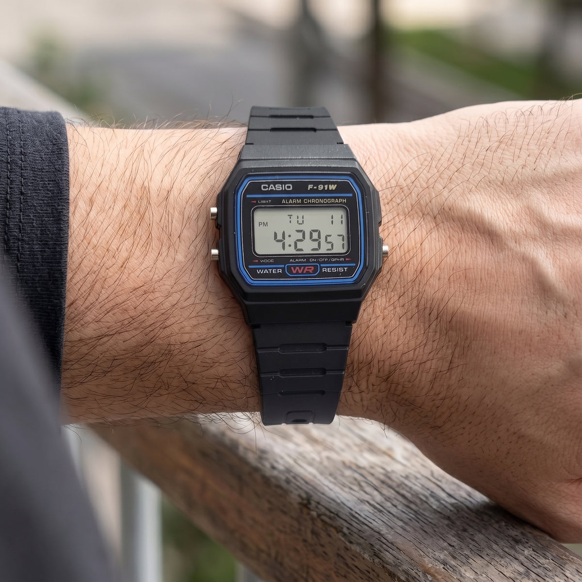 Reloj Casio F-91W Digital Clásico de Resina Negra - El Legendario Diario