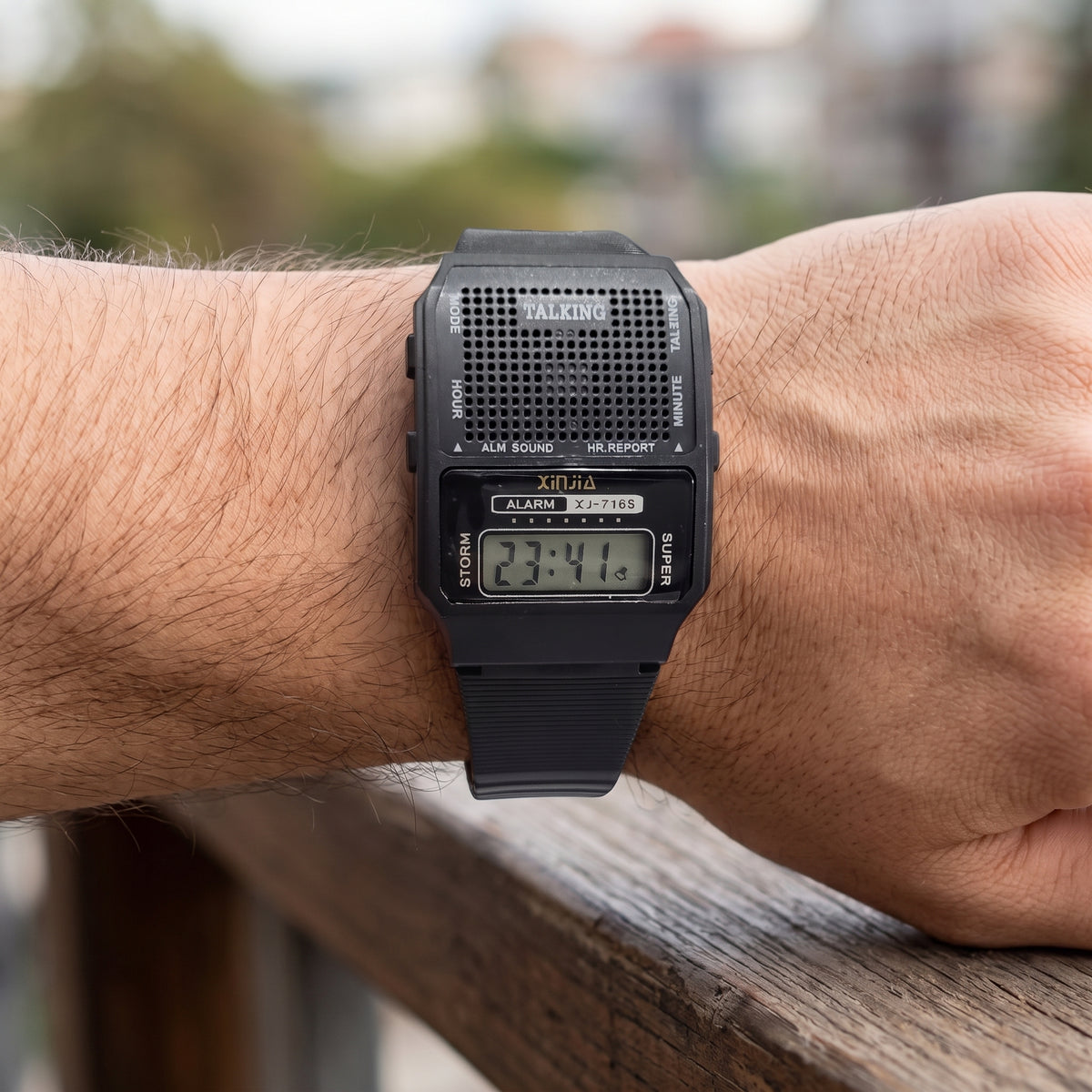 Reloj Digital Retro Xinjia XJ-716S "Talking" - Parlante Integrado