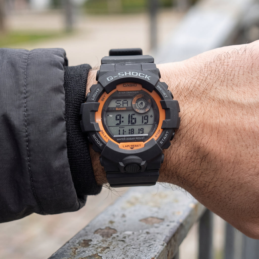 Reloj Casio G-Shock GBD-800 Deportivo Negro y Naranja - Estilo Urbano y Resistente