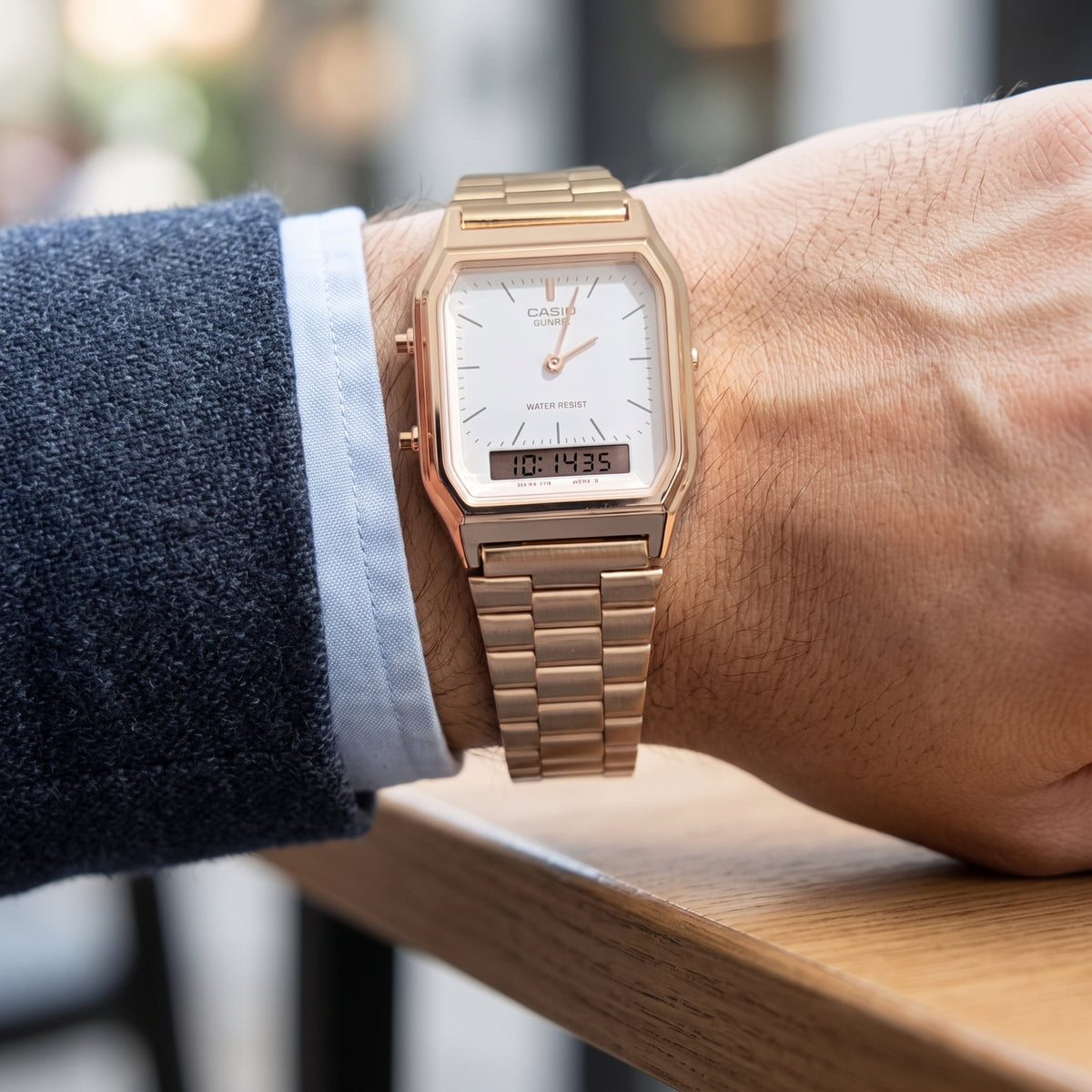 Reloj Casio Vintage AQ-230 Clásico - Oro Rosa con Carátula Blanca