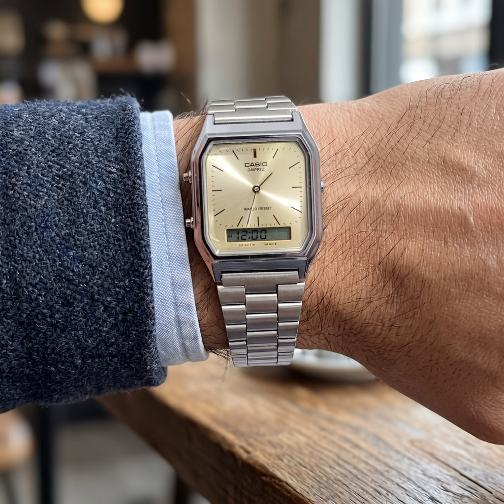 Reloj Casio Vintage AQ-230 Clásico - Plateado con Carátula Champaña