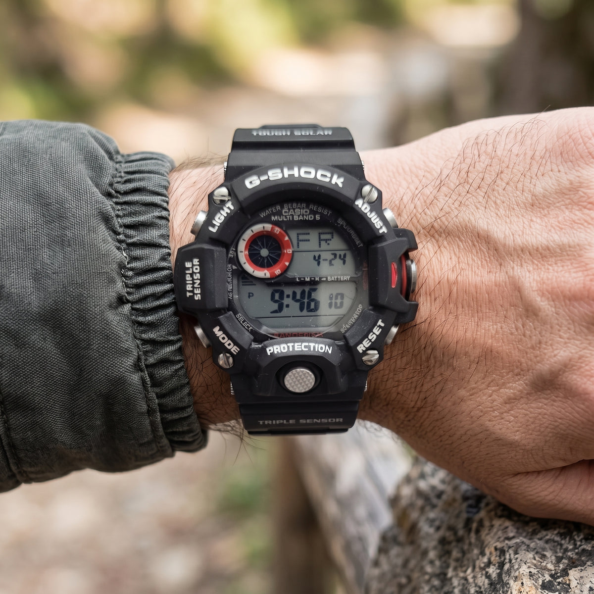 Reloj Casio G-Shock GW-9400 Rangeman Negro y Rojo - Estilo Táctico y Robusto